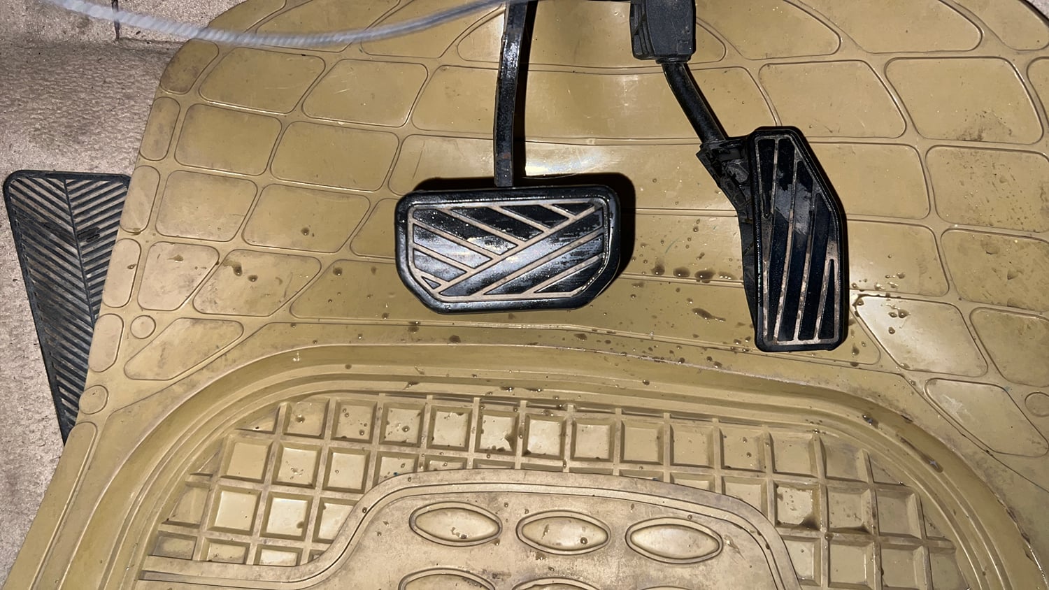 Used 2018 Maruti Suzuki Dzire VXi AMT Petrol Automatic interior PEDALS VIEW