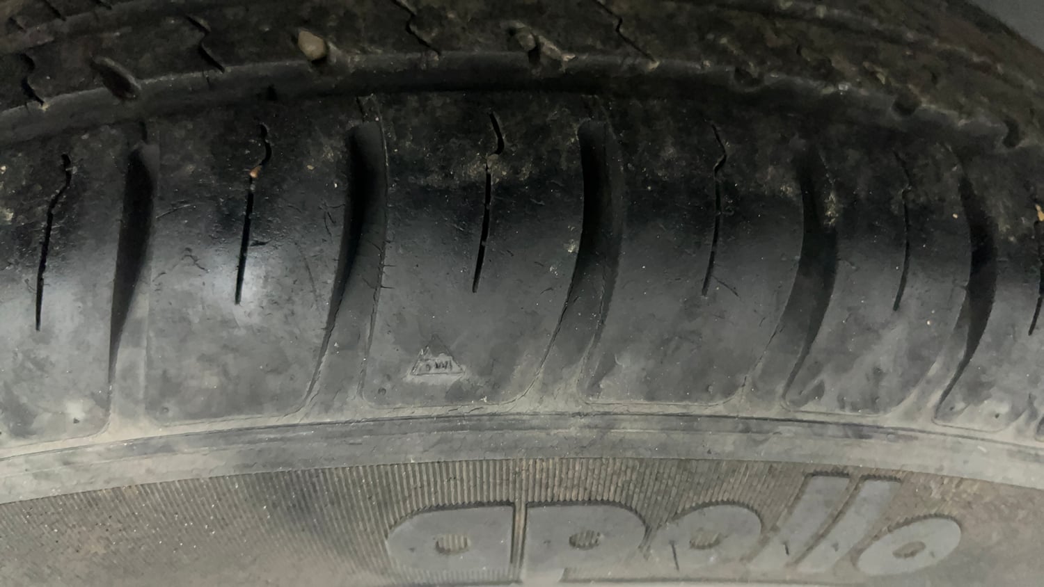 Used 2019 Maruti Suzuki Swift VXi Petrol Manual tyres RIGHT REAR TYRE TREAD VIEW