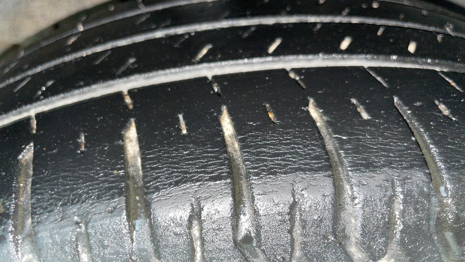Used 2021 Hyundai Verna SX (O)1.5 MPi Petrol Manual tyres RIGHT REAR TYRE TREAD VIEW