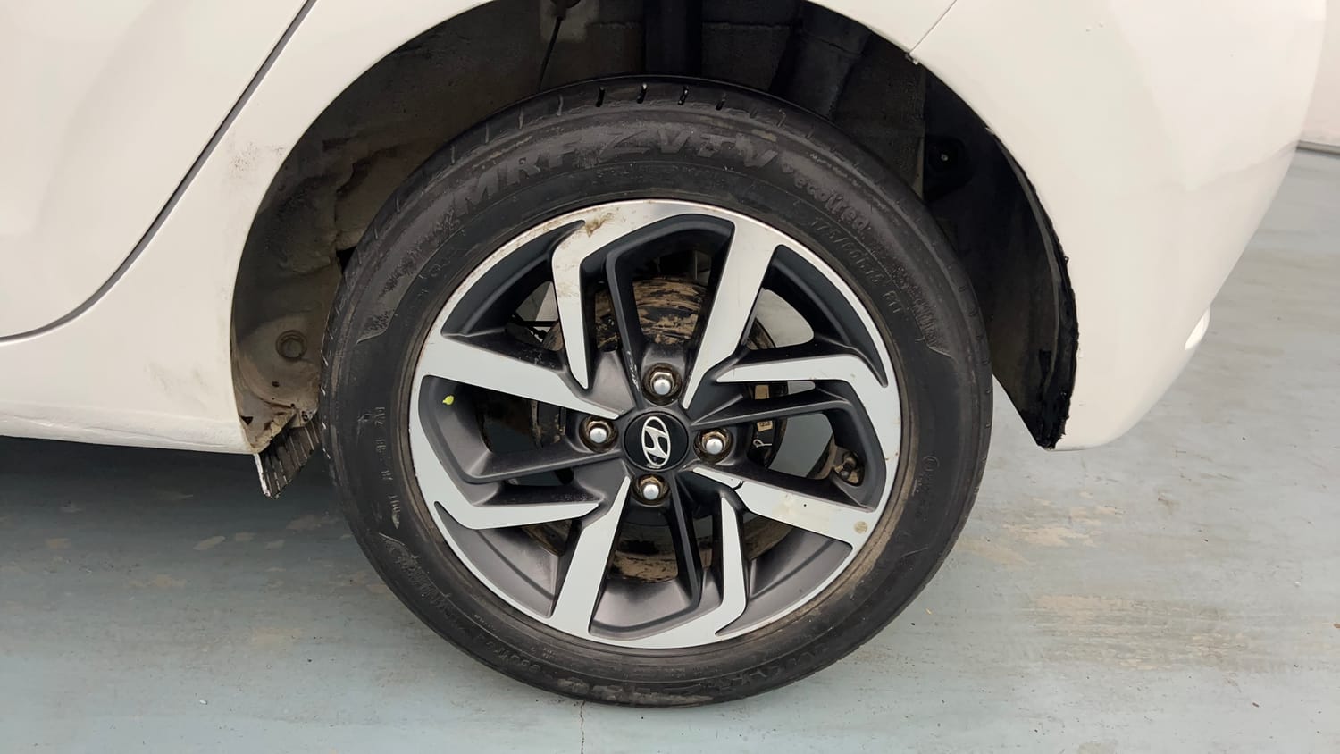 Used 2022 Hyundai Grand i10 Nios Asta 1.2 Kappa VTVT Petrol Manual tyres LEFT REAR TYRE RIM VIEW