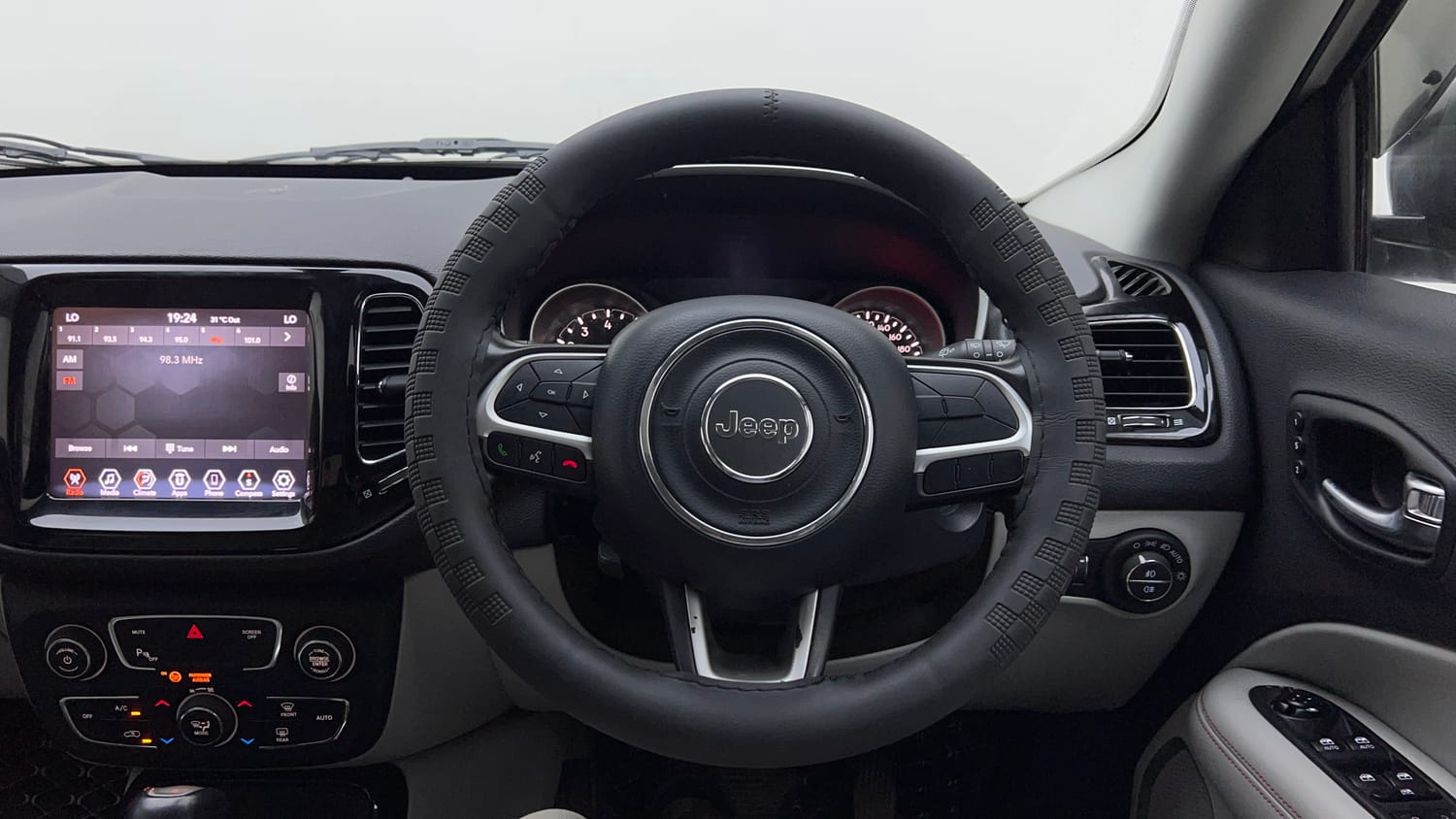 2019 Jeep Compass Limited Plus Petrol AT-14