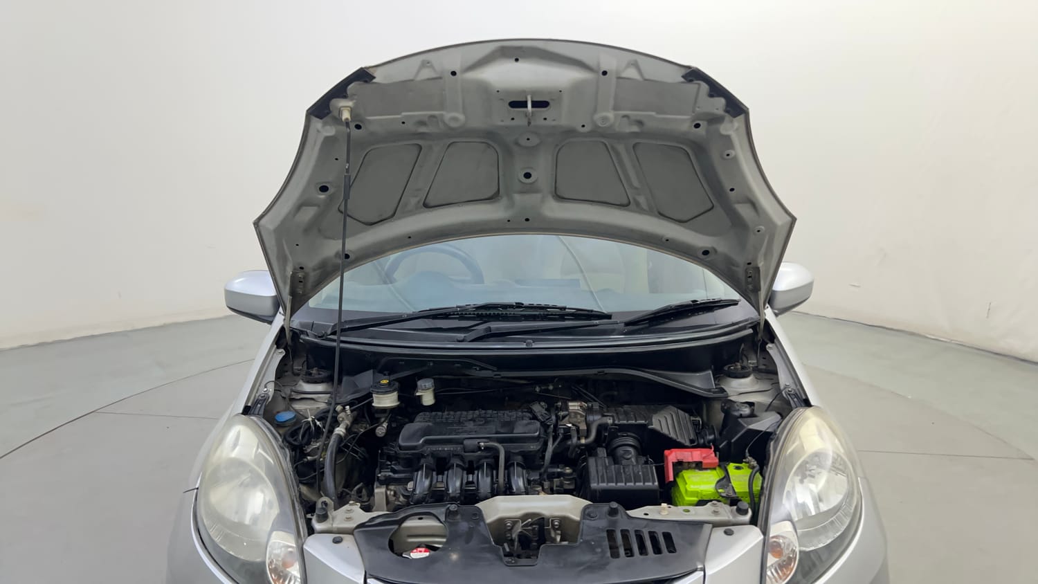 Used 2013 Honda Amaze 1.2 EX i-VTEC Petrol Manual engine ENGINE & BONNET OPEN FRONT VIEW