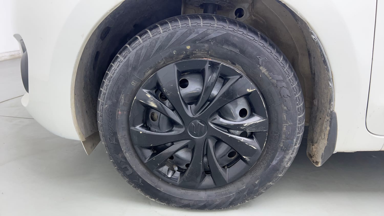 2021 Maruti Suzuki Swift VXi-34