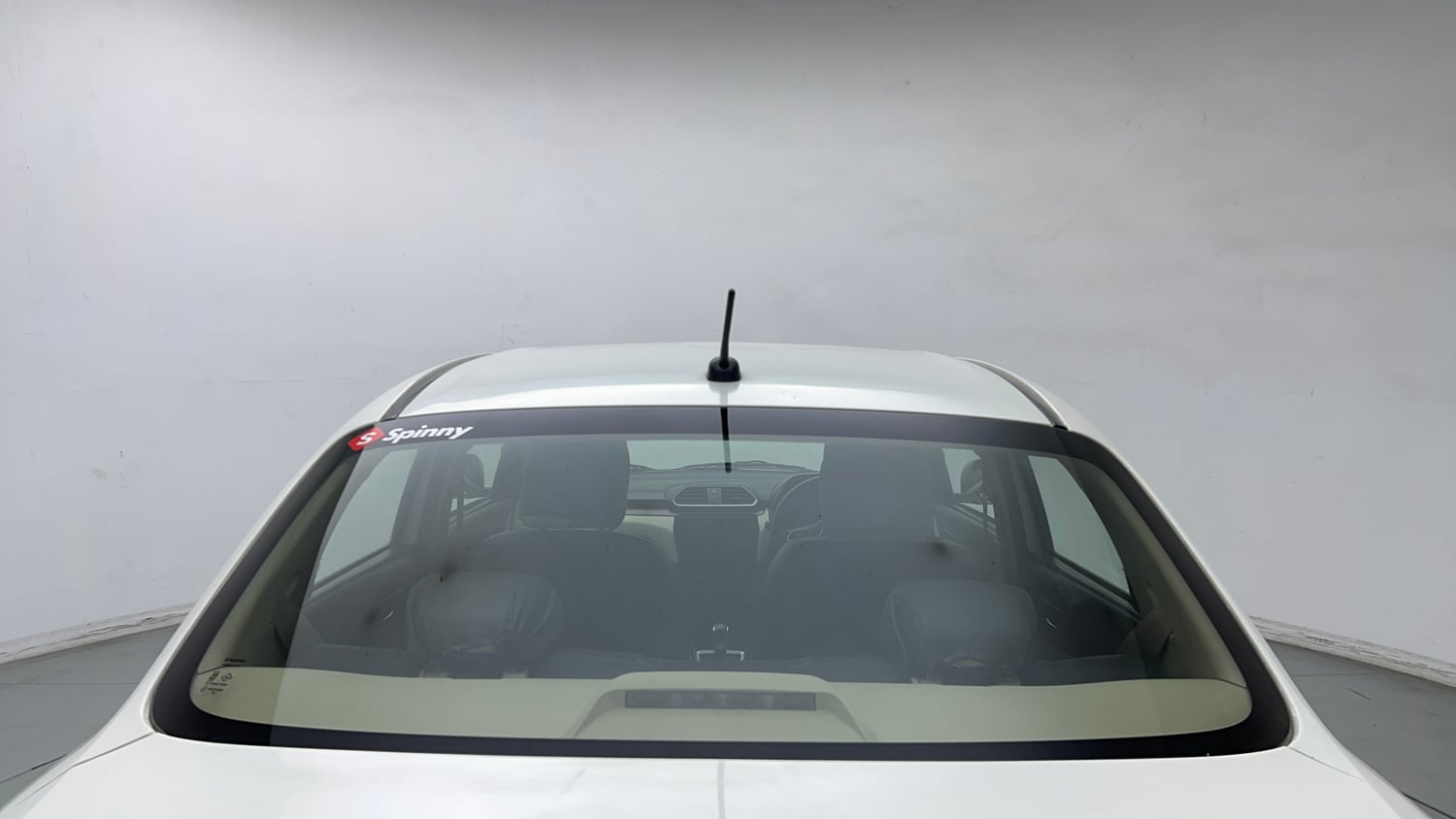 Used 2018 Maruti Suzuki Dzire VXi AMT Petrol Automatic exterior BACK WINDSHIELD VIEW