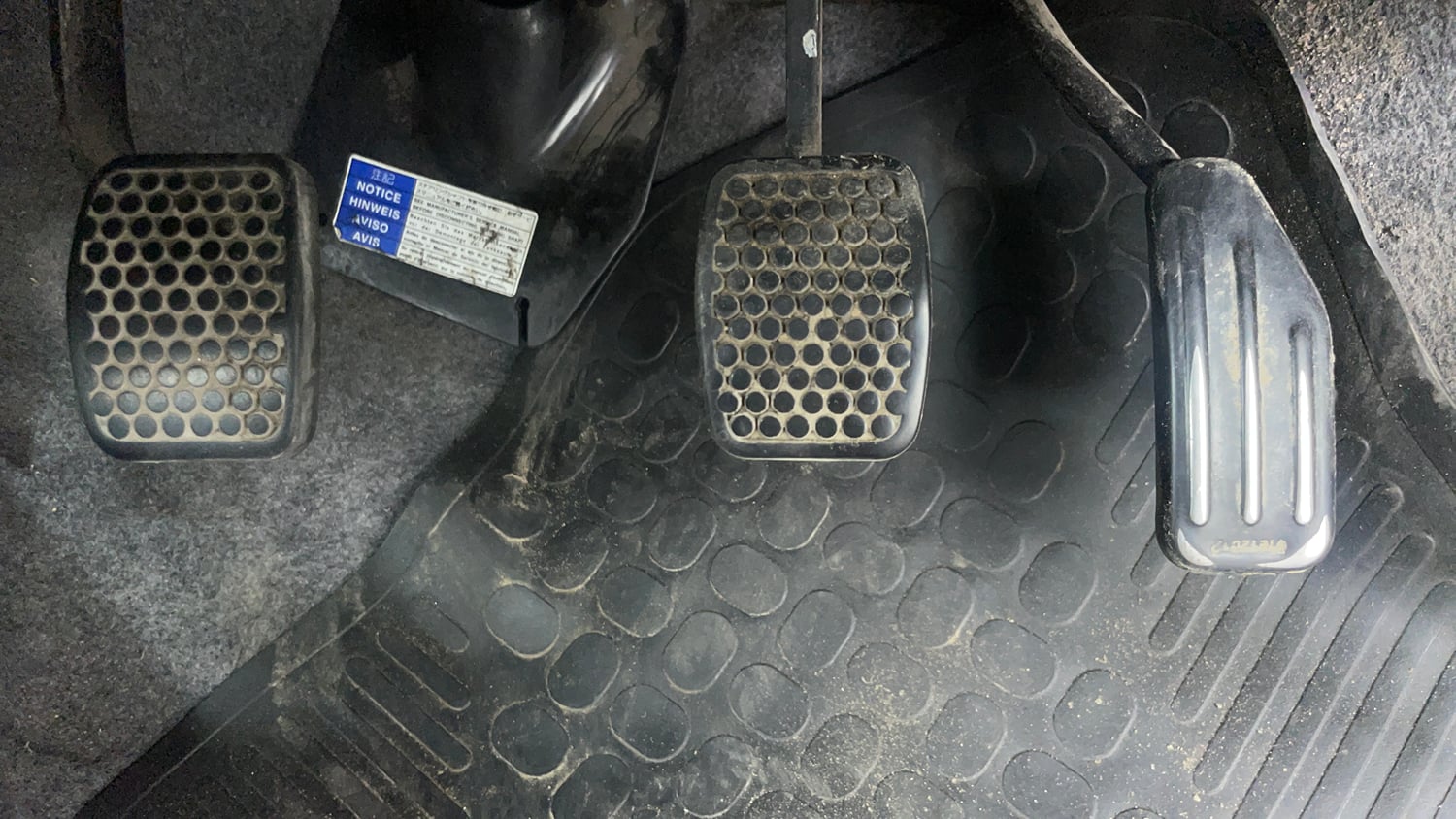 Used 2012 Maruti Suzuki Alto LXi BS-IV Petrol Manual interior PEDALS VIEW