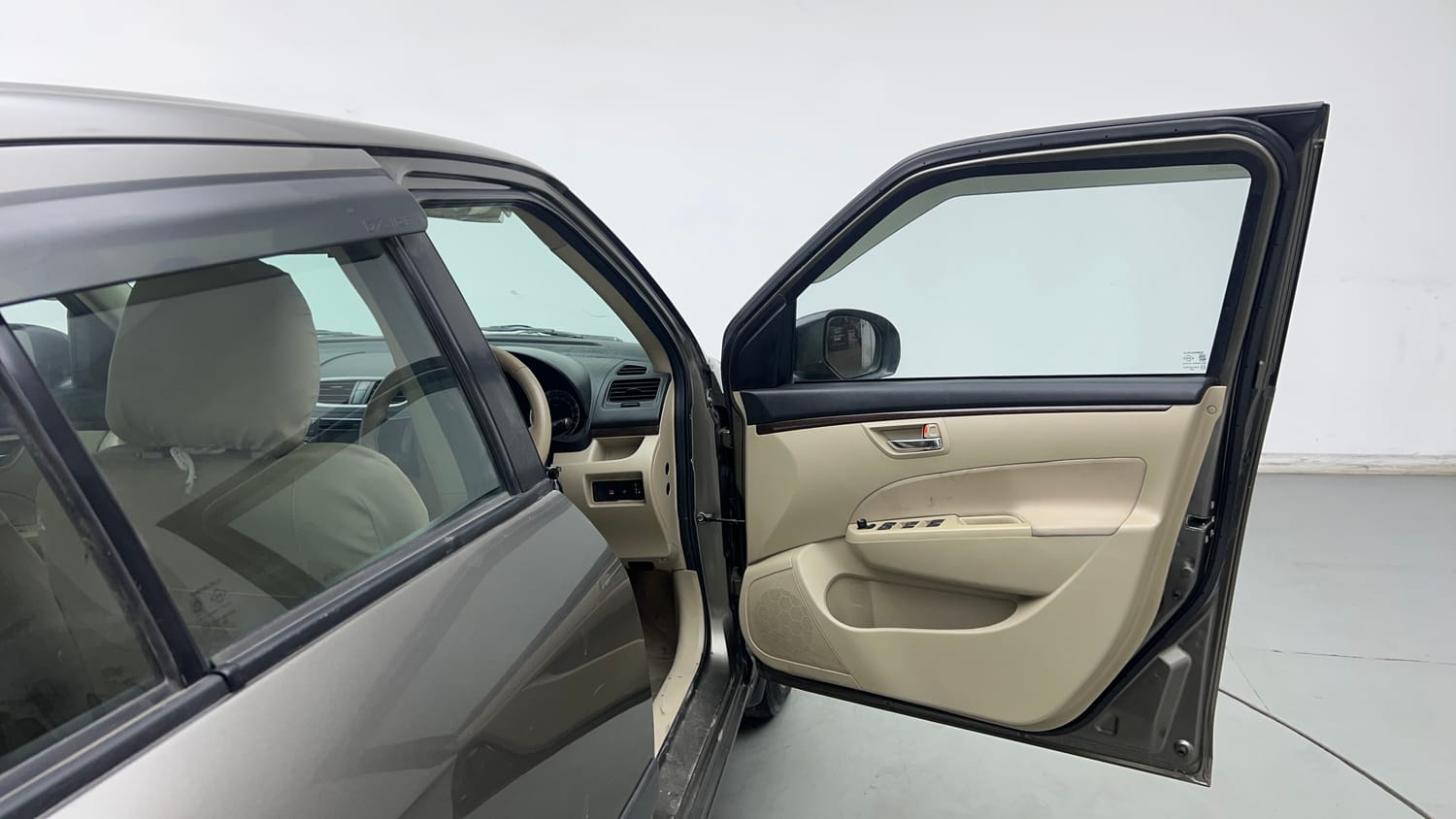 2016 Maruti Suzuki Swift Dzire VXI-19