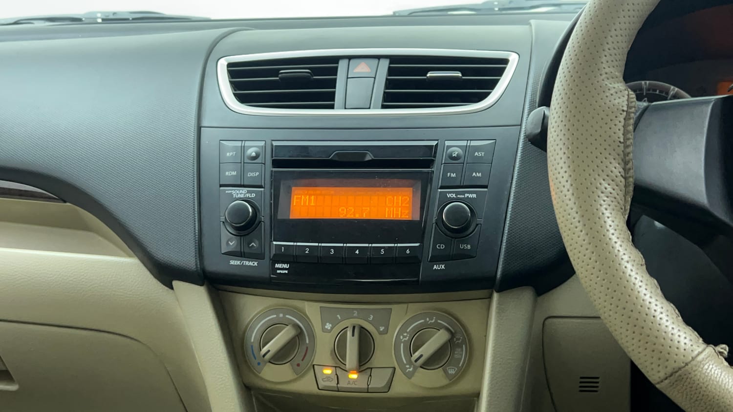 2016 Maruti Suzuki Swift Dzire VXI-41