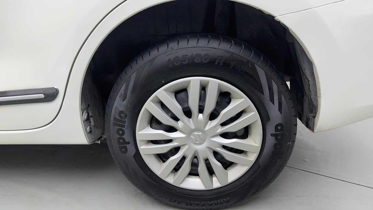 Used 2018 Maruti Suzuki Dzire VXi AMT Petrol Automatic tyres LEFT REAR TYRE RIM VIEW