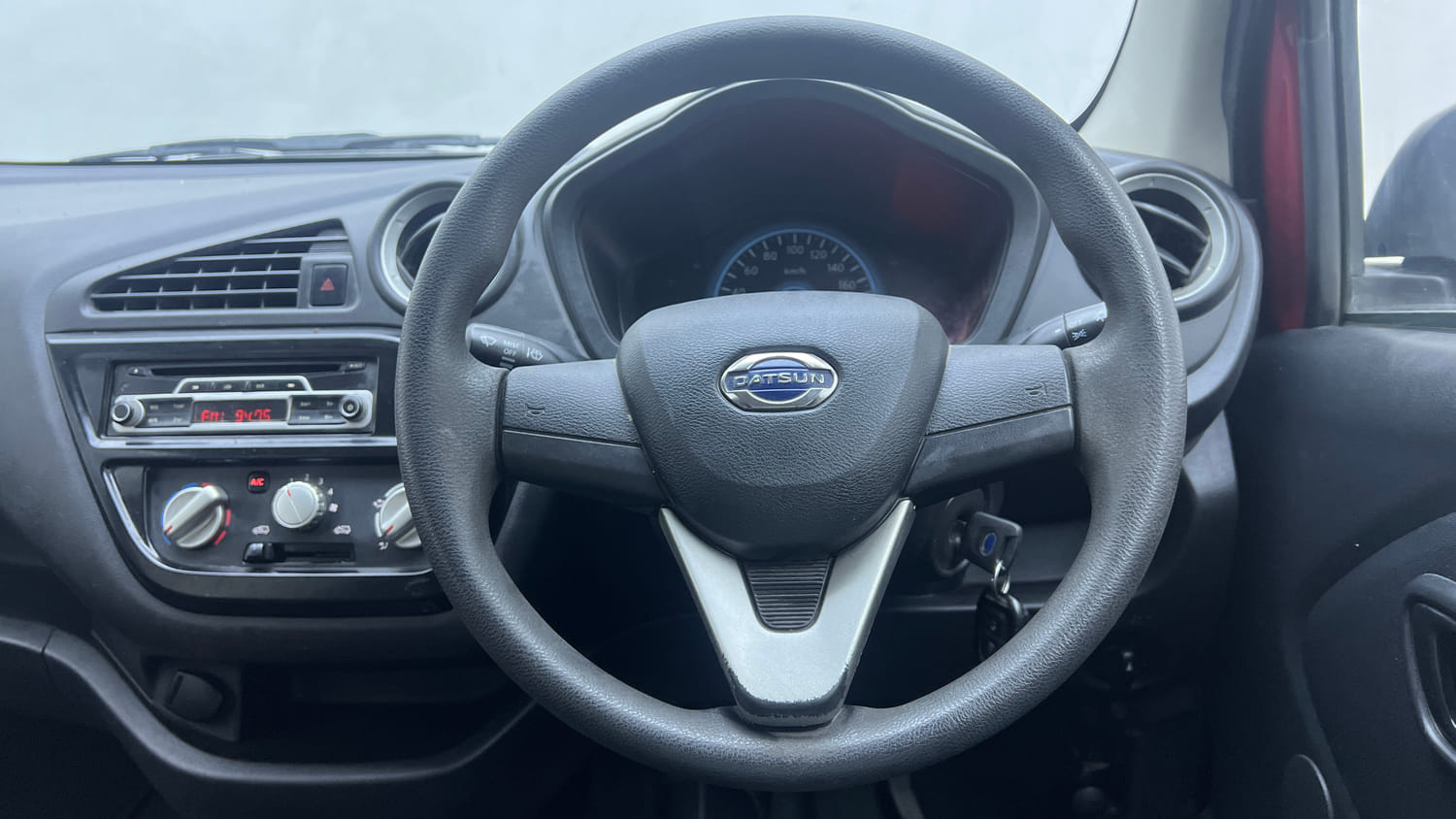 Used 2017 Datsun Redi-GO T (O) Petrol Manual interior STEERING VIEW