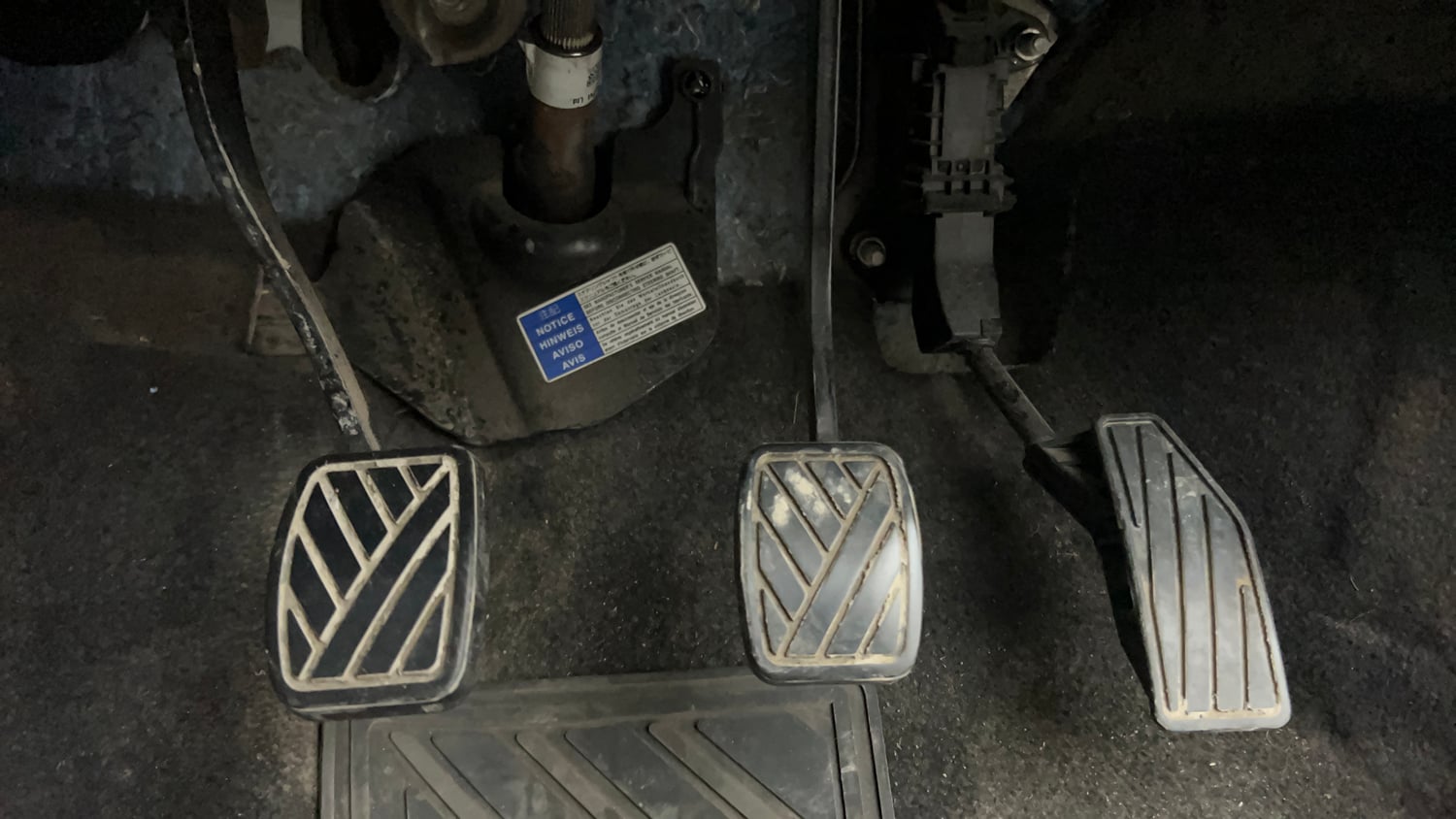 Used 2019 Maruti Suzuki Swift VXi Petrol Manual interior PEDALS VIEW