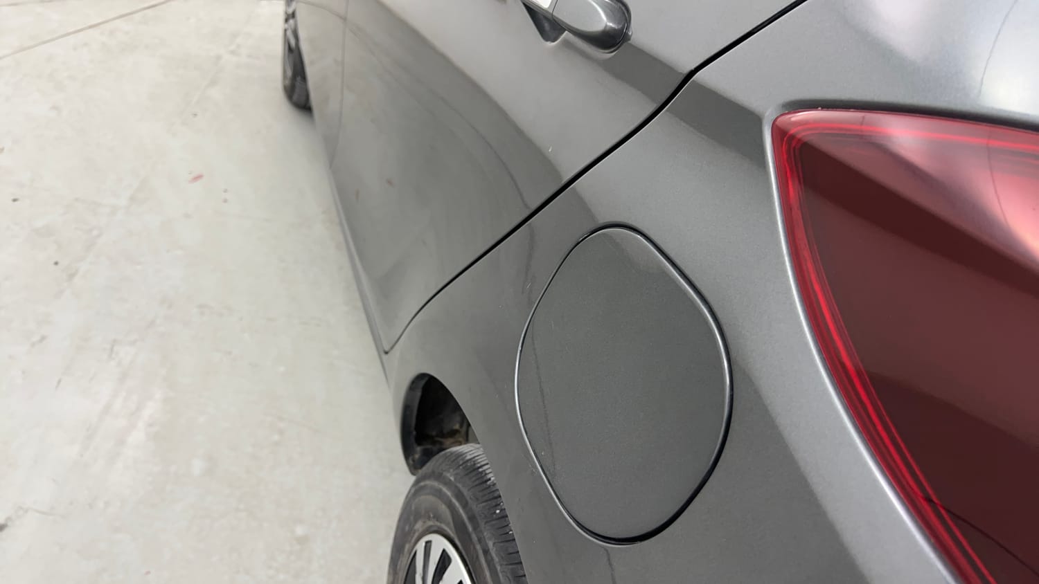 Used 2024 Tata Tiago XZA Plus iCNG Cng Automatic dents MINOR SCRATCH