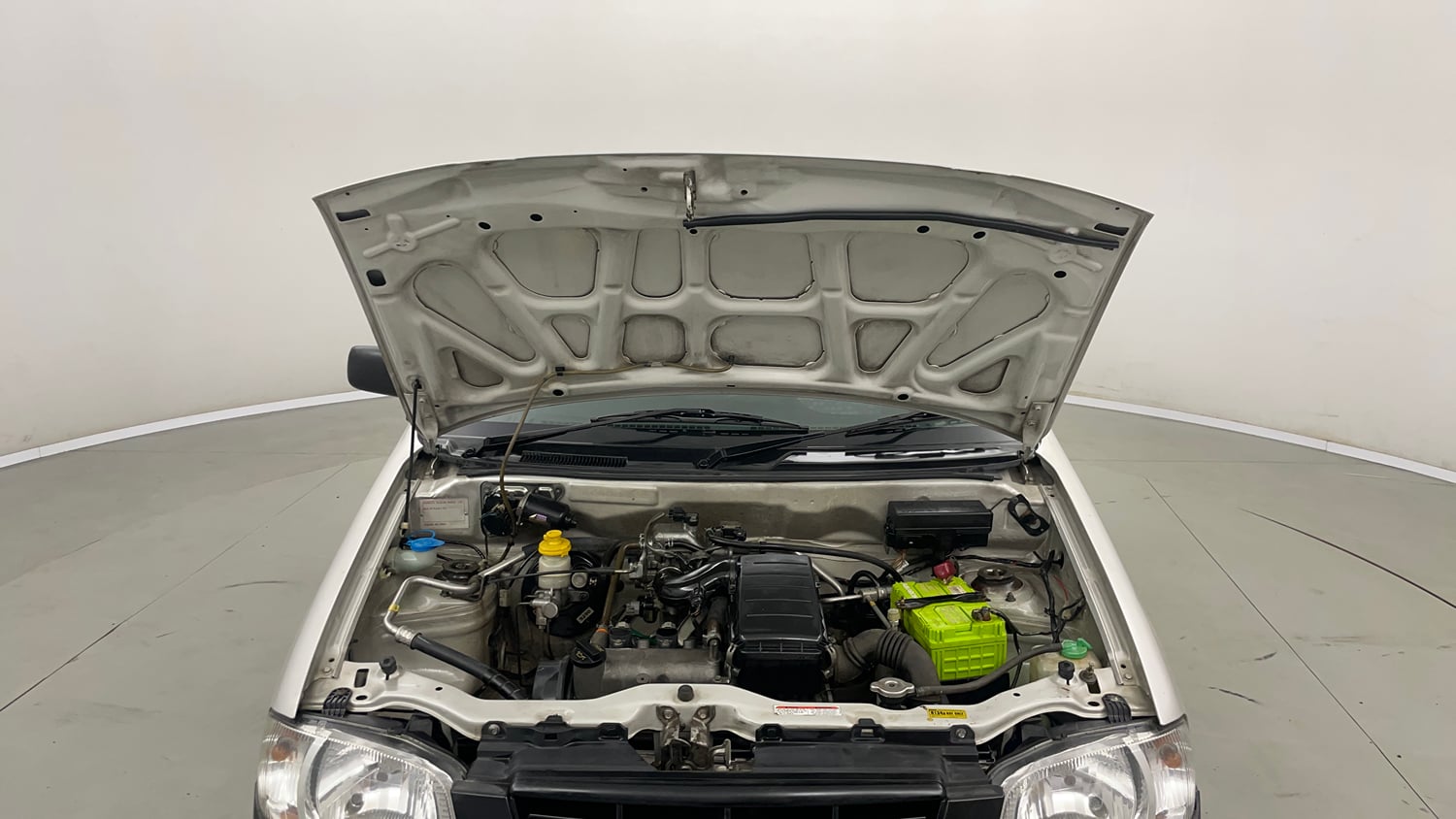Used 2012 Maruti Suzuki Alto LXi BS-IV Petrol Manual engine ENGINE & BONNET OPEN FRONT VIEW