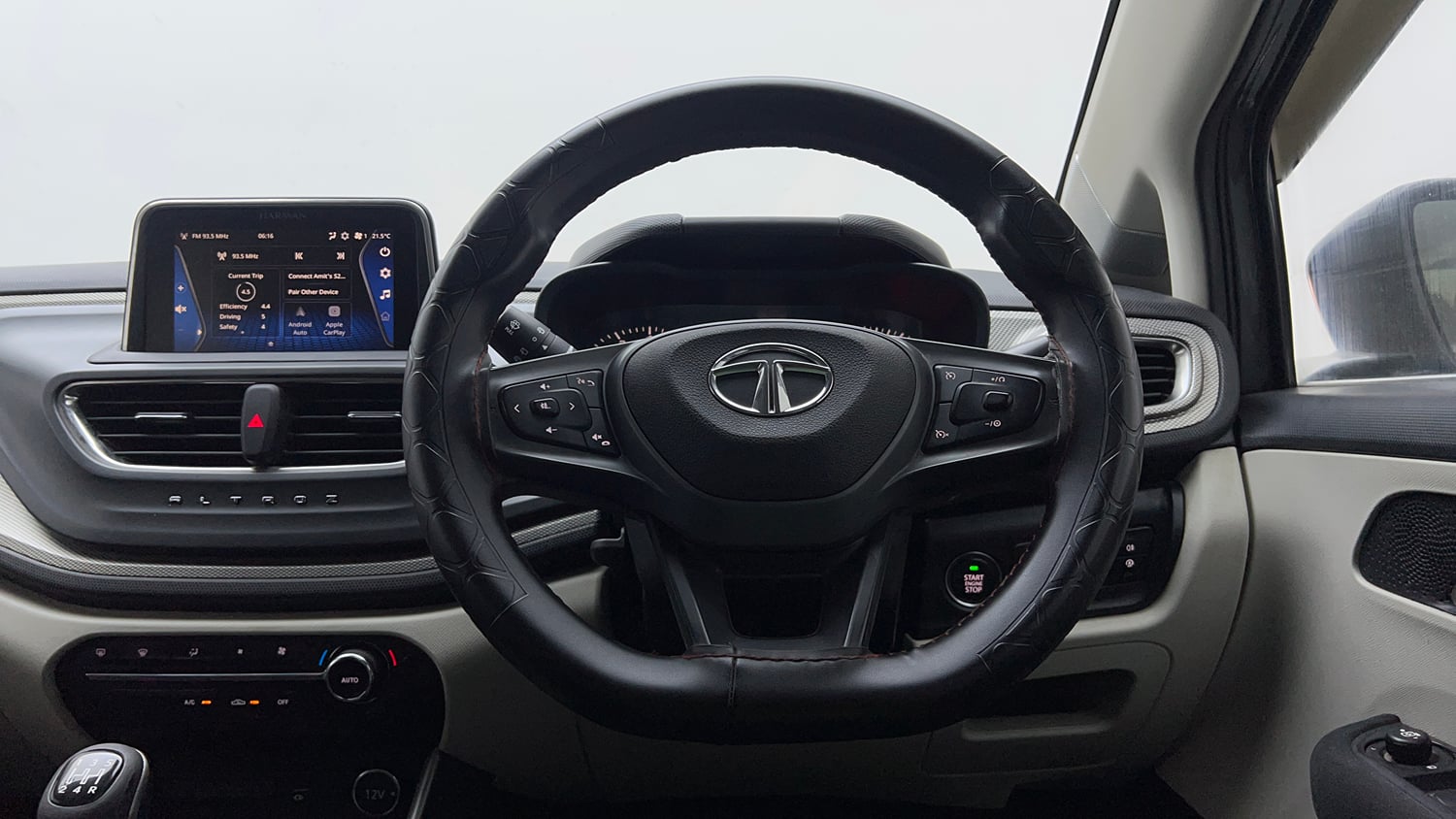 Used 2022 Tata Altroz XZ i-Turbo Petrol Petrol Manual interior STEERING VIEW