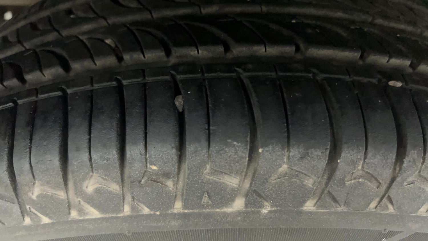 Used 2020 Maruti Suzuki Wagon R VXi 1.2 AMT Petrol Automatic tyres RIGHT REAR TYRE TREAD VIEW
