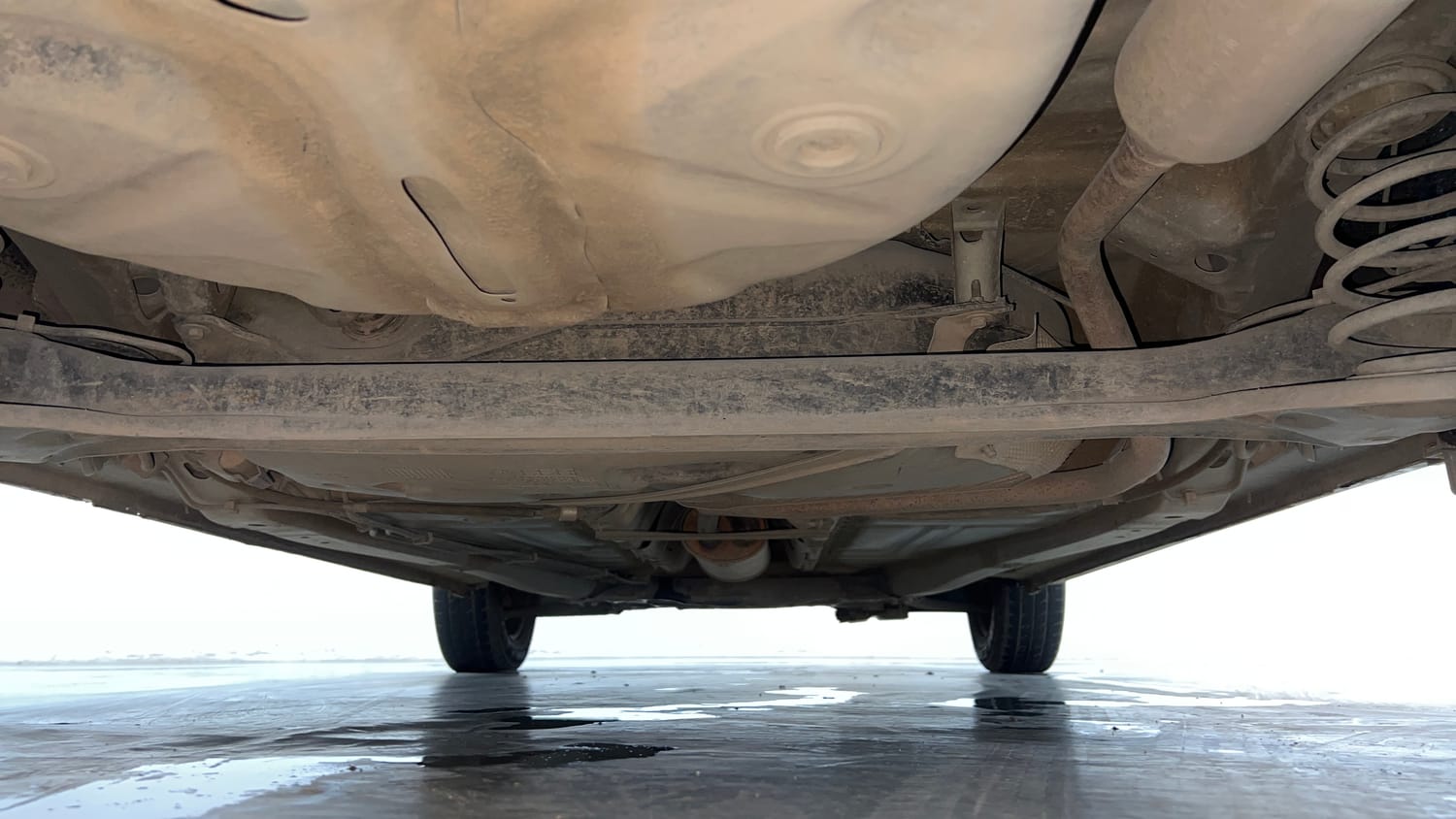 Used 2018 Maruti Suzuki Baleno Delta 1.2 Petrol Manual extra REAR UNDERBODY VIEW (TAKEN FROM REAR)