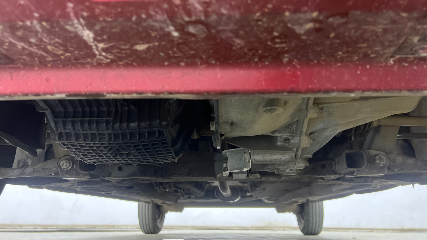 Used 2017 Datsun Redi-GO T (O) Petrol Manual extra FRONT LEFT UNDERBODY VIEW