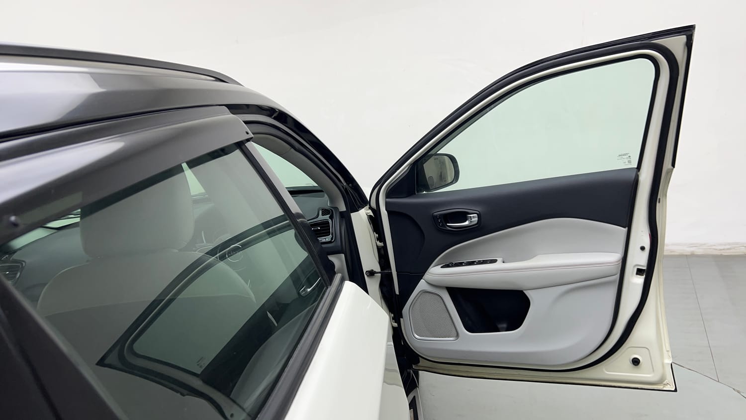 2019 Jeep Compass Limited Plus Petrol AT-19