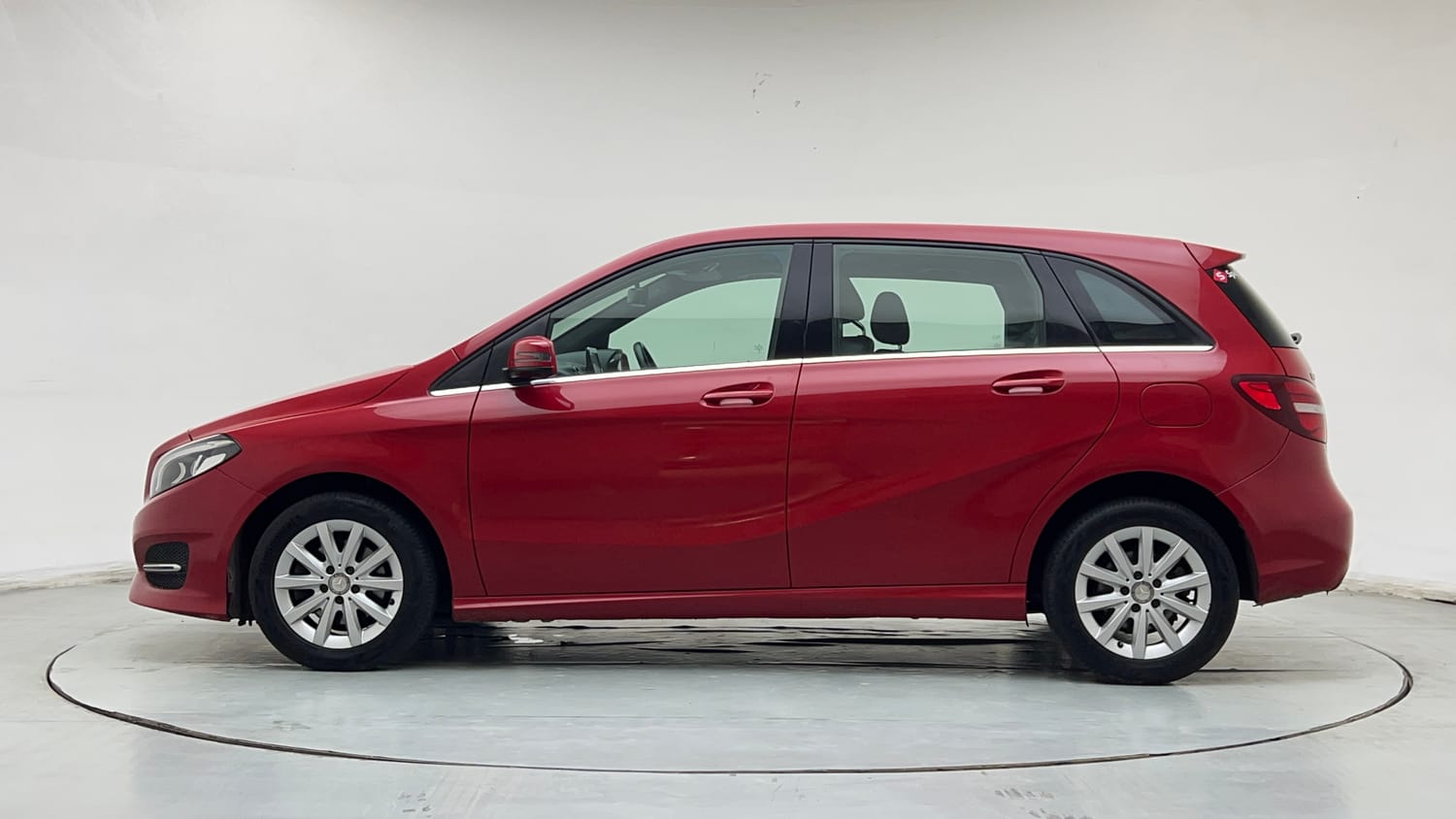 2016 Mercedes-Benz B-Class B 180 Sport-1