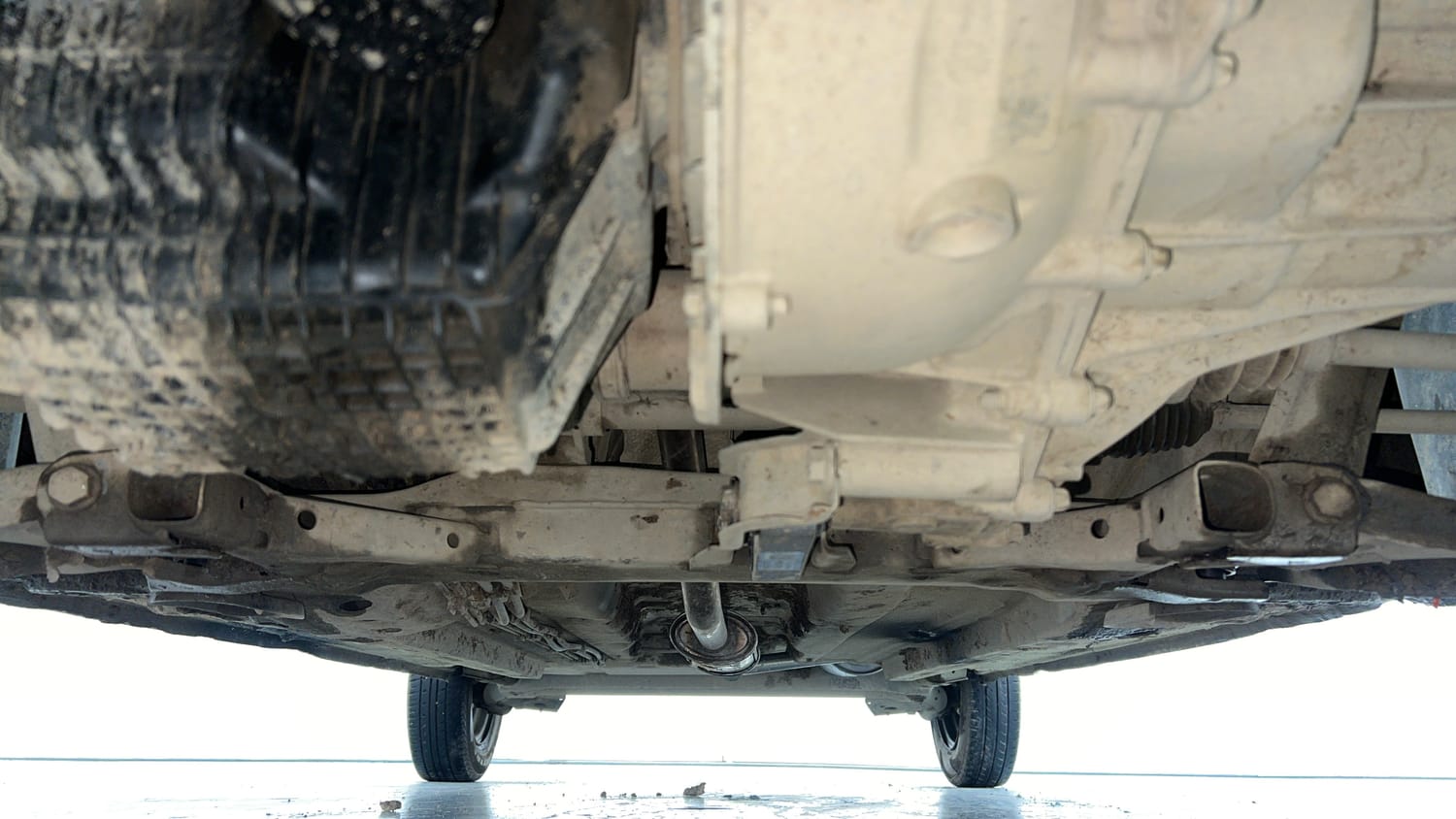 Used 2018 Renault Kwid RXL Petrol Manual extra FRONT LEFT UNDERBODY VIEW
