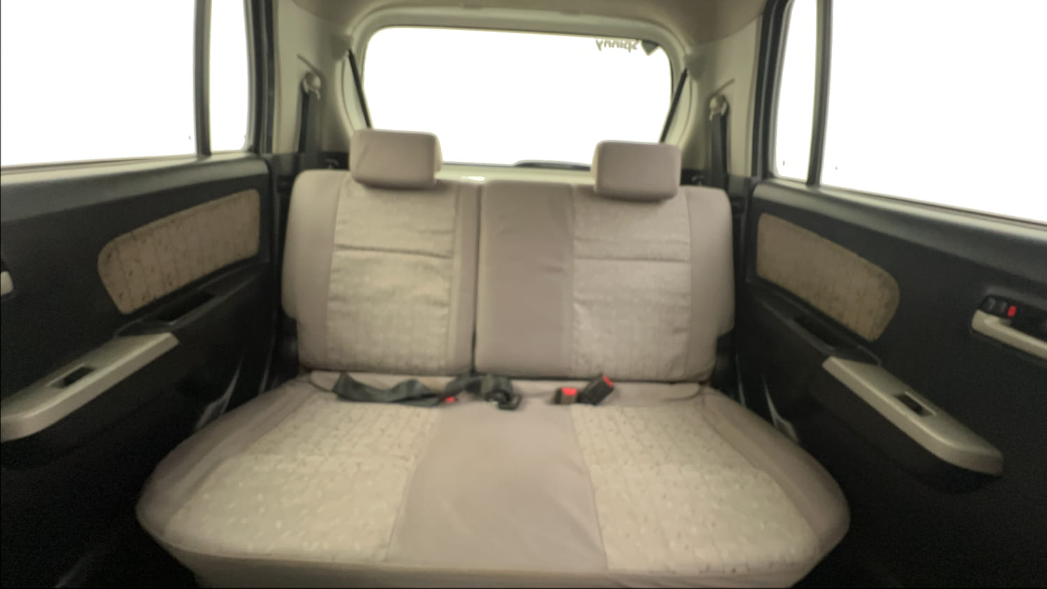 Used 2015 Maruti Suzuki Wagon R VXI Petrol Manual interior REAR SEAT CONDITION VIEW