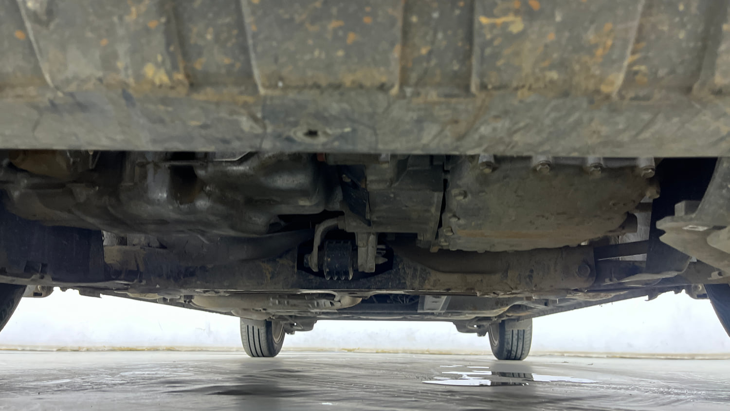 Used 2015 Honda City VX CVT Petrol Automatic extra FRONT LEFT UNDERBODY VIEW