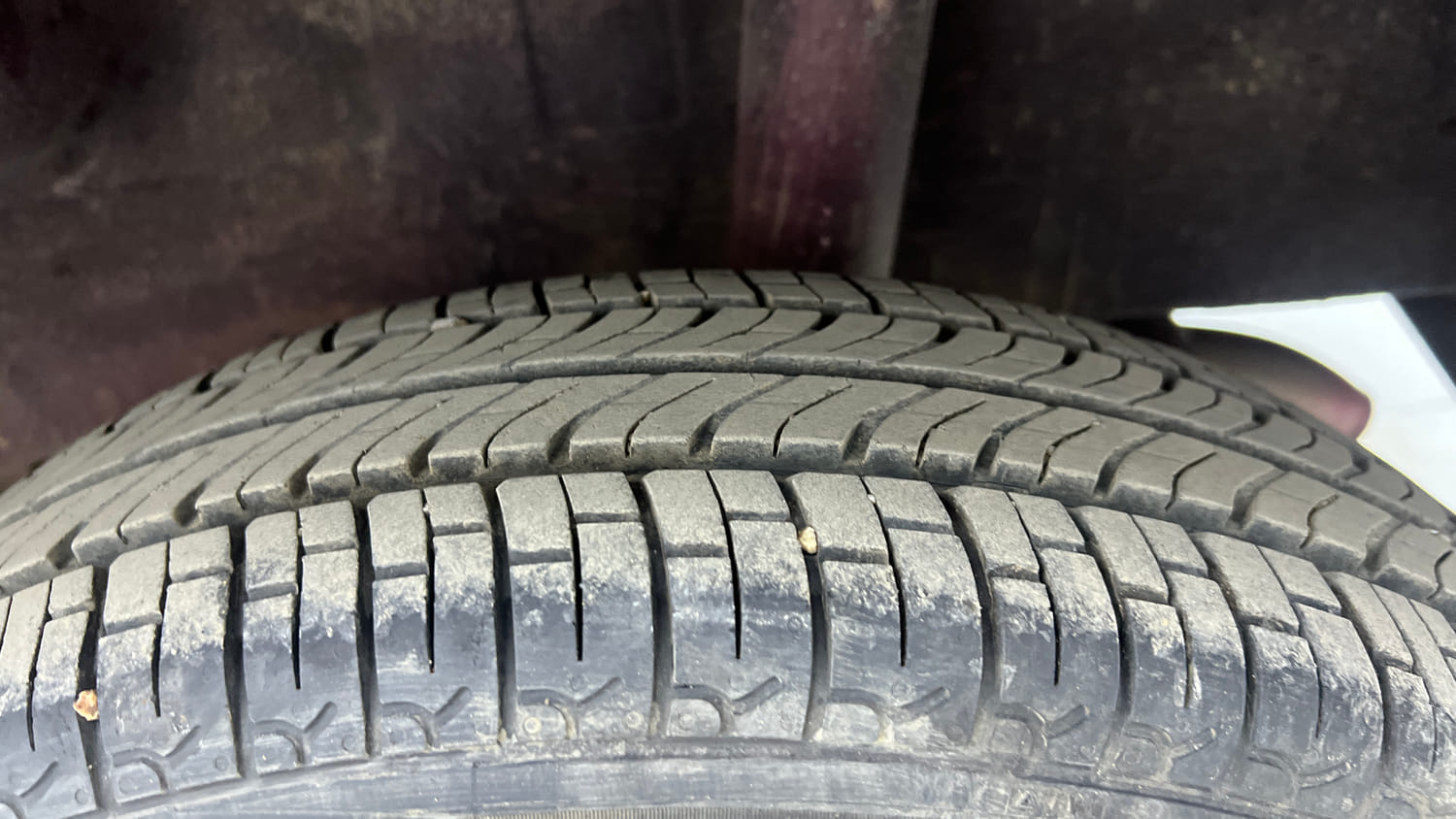 Used 2017 Datsun Redi-GO T (O) Petrol Manual tyres LEFT REAR TYRE TREAD VIEW