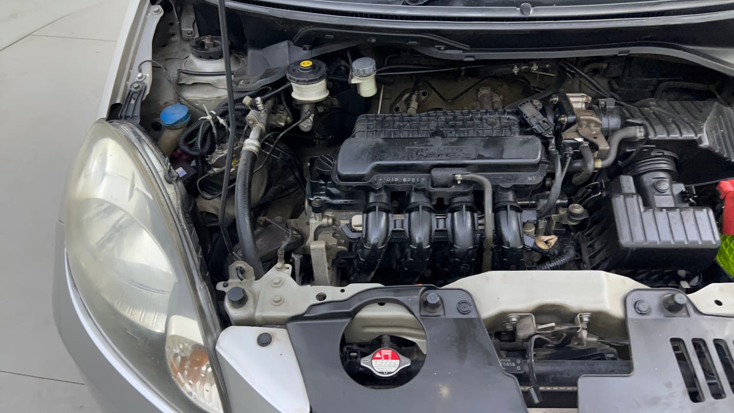 Used 2013 Honda Amaze 1.2 EX i-VTEC Petrol Manual engine ENGINE RIGHT SIDE VIEW