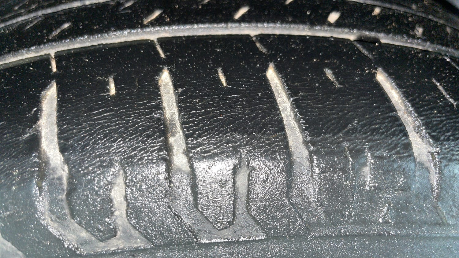 Used 2021 Hyundai Verna SX (O)1.5 MPi Petrol Manual tyres LEFT REAR TYRE TREAD VIEW