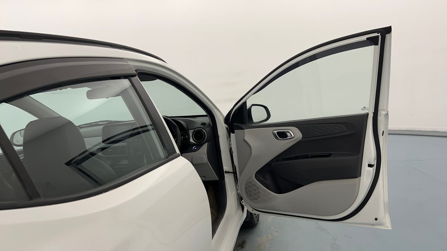 Used 2022 Hyundai Grand i10 Nios Asta 1.2 Kappa VTVT Petrol Manual interior RIGHT FRONT DOOR OPEN VIEW