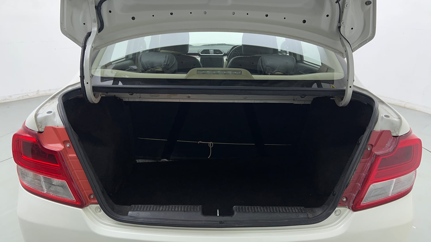 Used 2018 Maruti Suzuki Dzire VXi AMT Petrol Automatic interior DICKY INSIDE VIEW