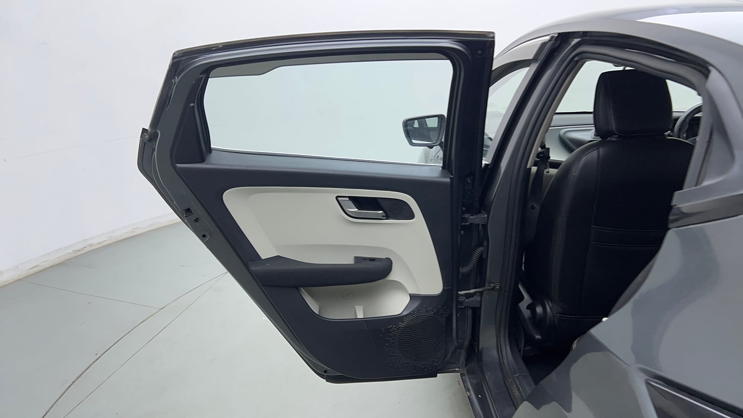 Used 2022 Tata Altroz XZ i-Turbo Petrol Petrol Manual interior LEFT REAR DOOR OPEN VIEW