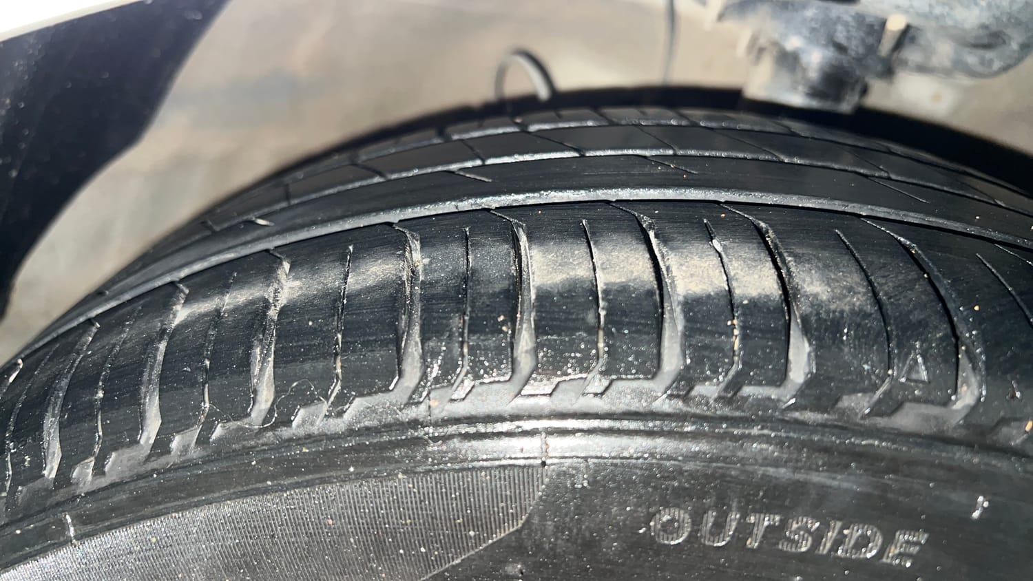 Used 2022 Hyundai Grand i10 Nios Asta 1.2 Kappa VTVT Petrol Manual tyres RIGHT FRONT TYRE TREAD VIEW