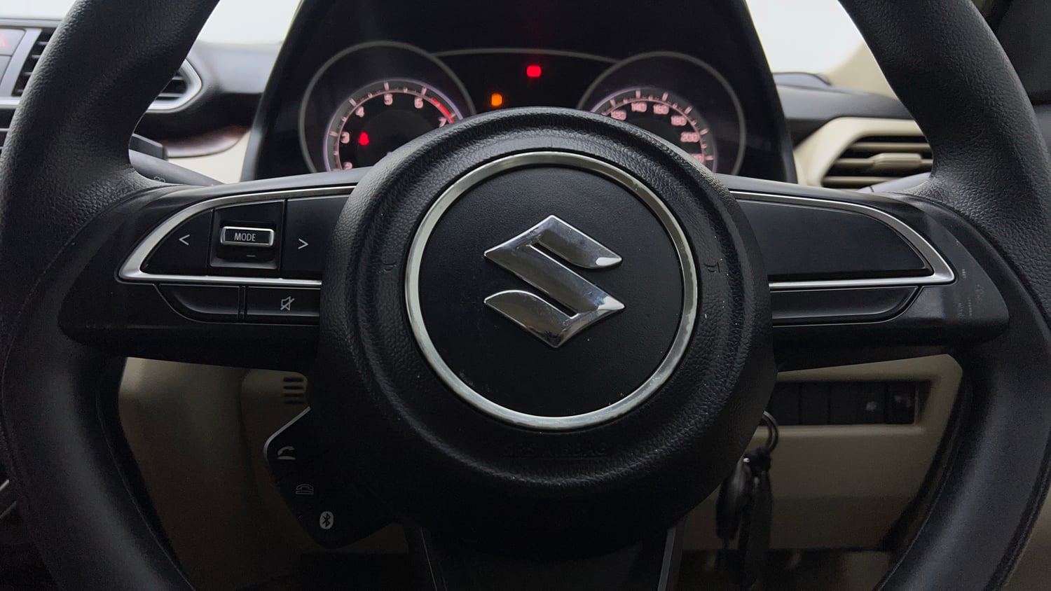 Used 2018 Maruti Suzuki Dzire VXi AMT Petrol Automatic top_features Steering mounted controls