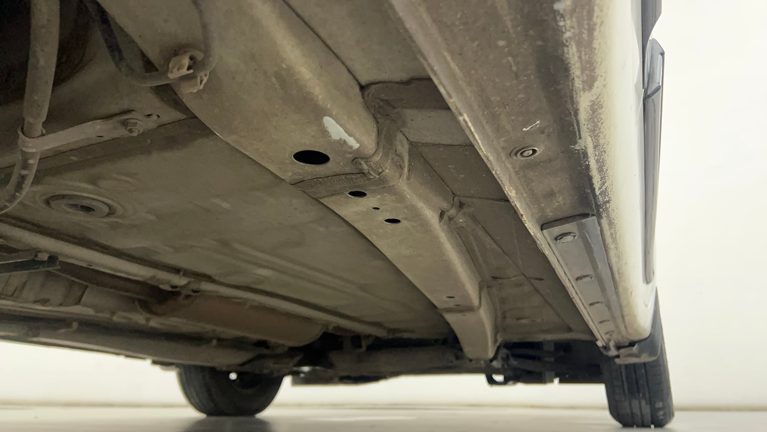Used 2019 Maruti Suzuki Swift VXi Petrol Manual extra REAR RIGHT UNDERBODY VIEW