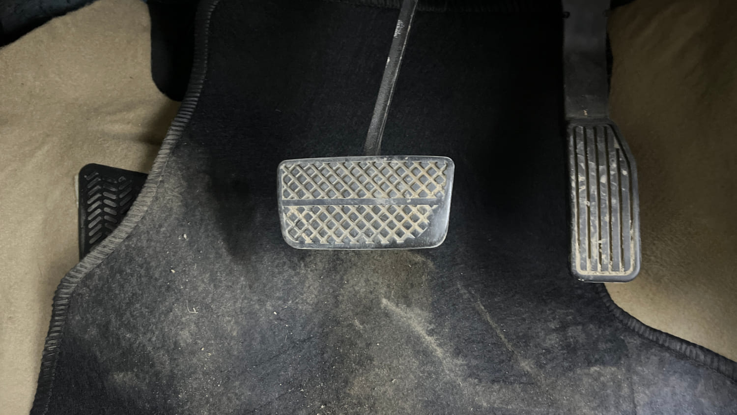 Used 2015 Honda City VX CVT Petrol Automatic interior PEDALS VIEW