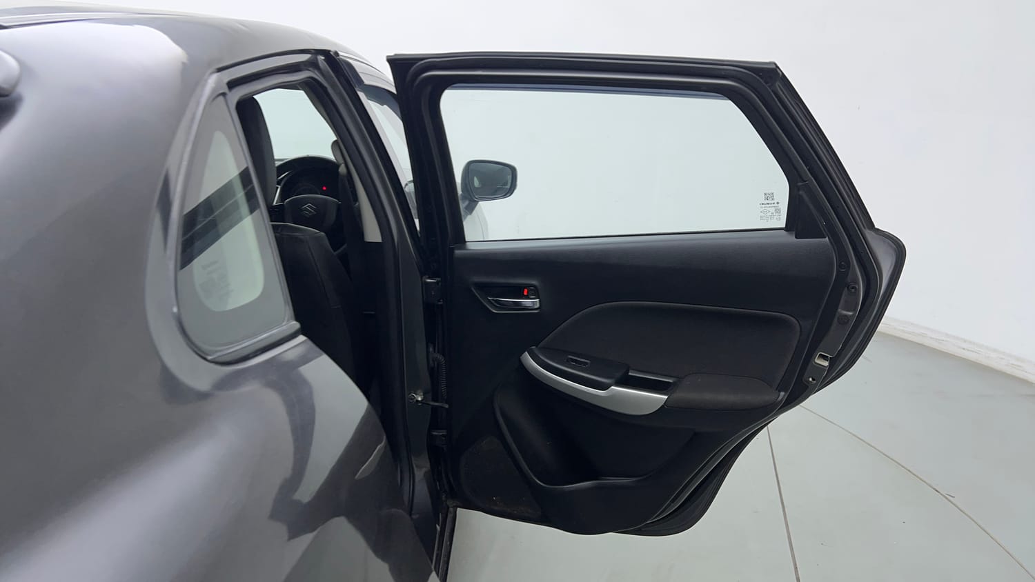 Used 2018 Maruti Suzuki Baleno Delta 1.2 Petrol Manual interior RIGHT REAR DOOR OPEN VIEW