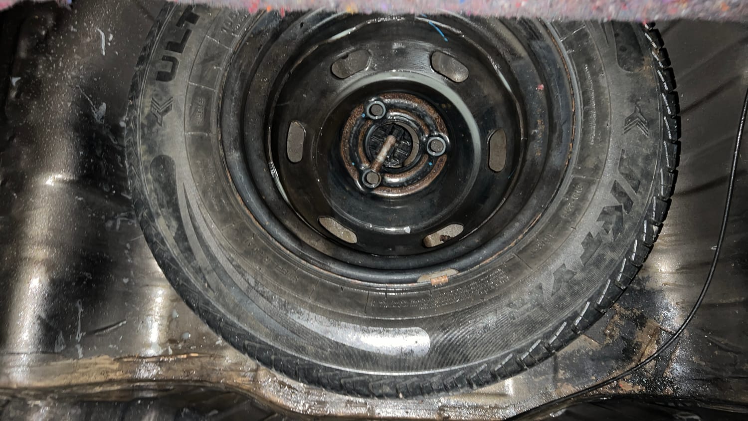 Used 2018 Renault Kwid RXL Petrol Manual tyres SPARE TYRE VIEW