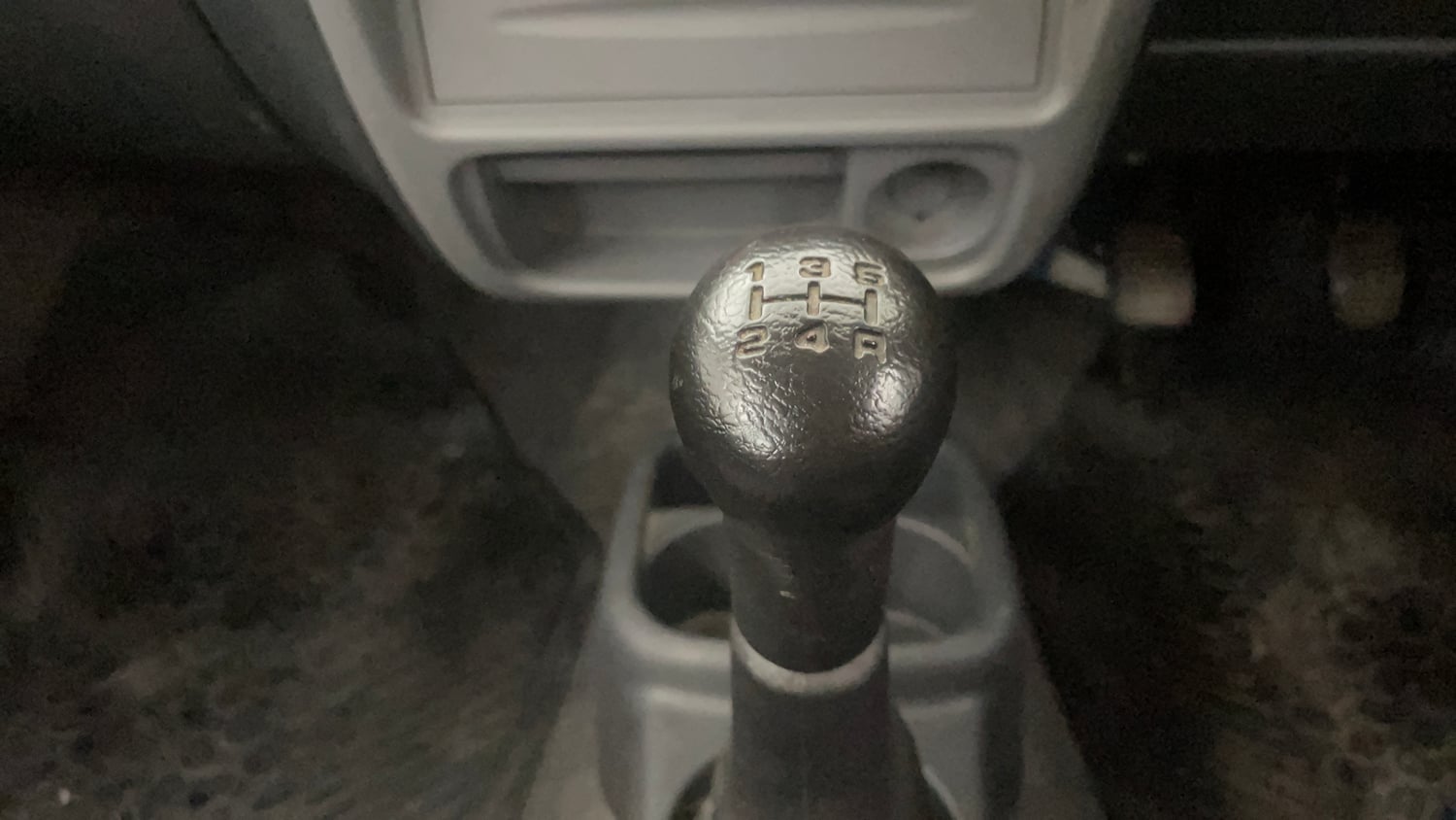Used 2012 Maruti Suzuki Alto LXi BS-IV Petrol Manual interior GEAR  KNOB VIEW