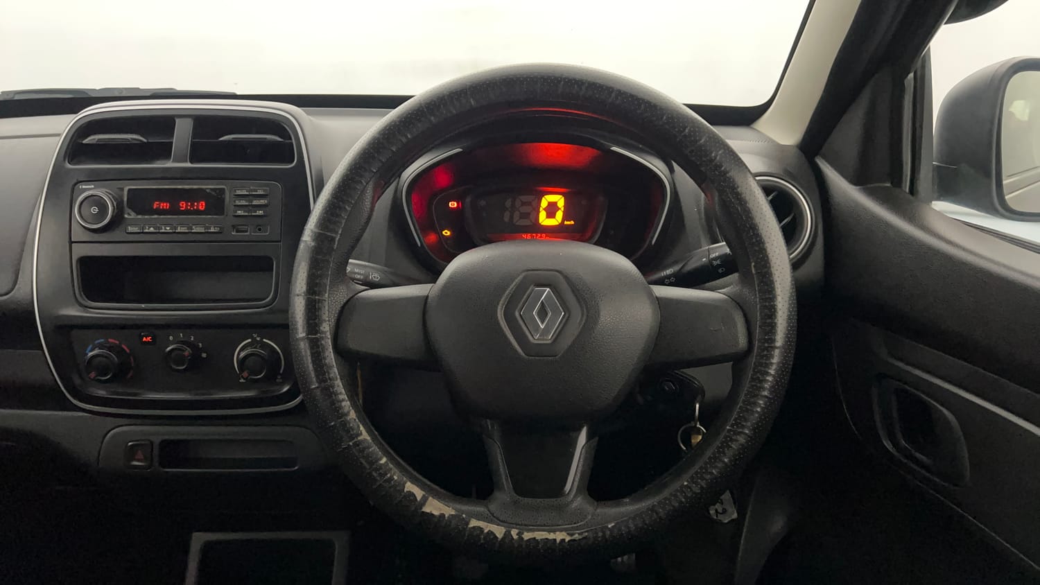 Used 2018 Renault Kwid RXL Petrol Manual interior STEERING VIEW