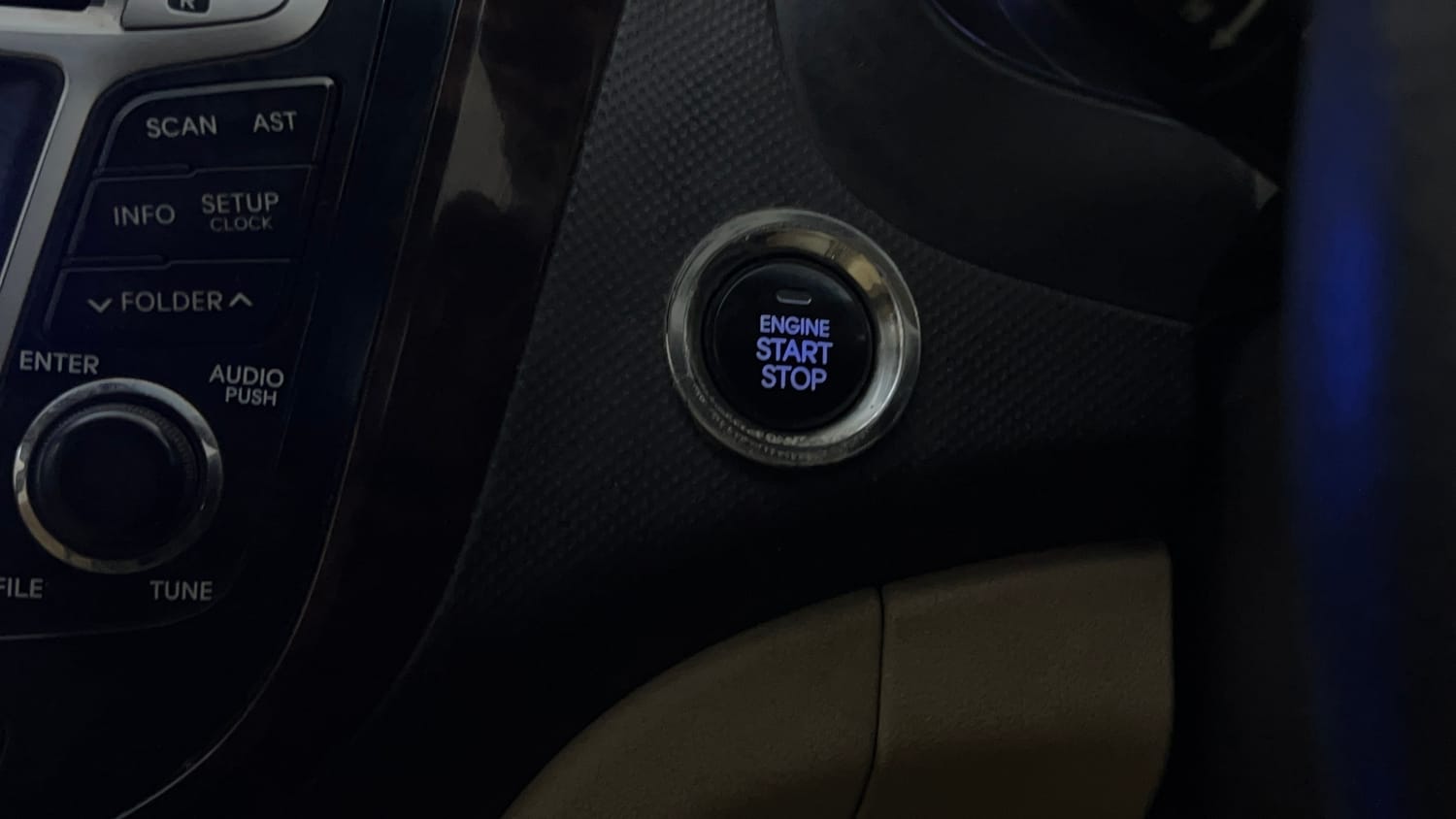Used 2013 Hyundai Verna Fluidic 1.6 VTVT SX Opt AT Petrol Automatic top_features Keyless start