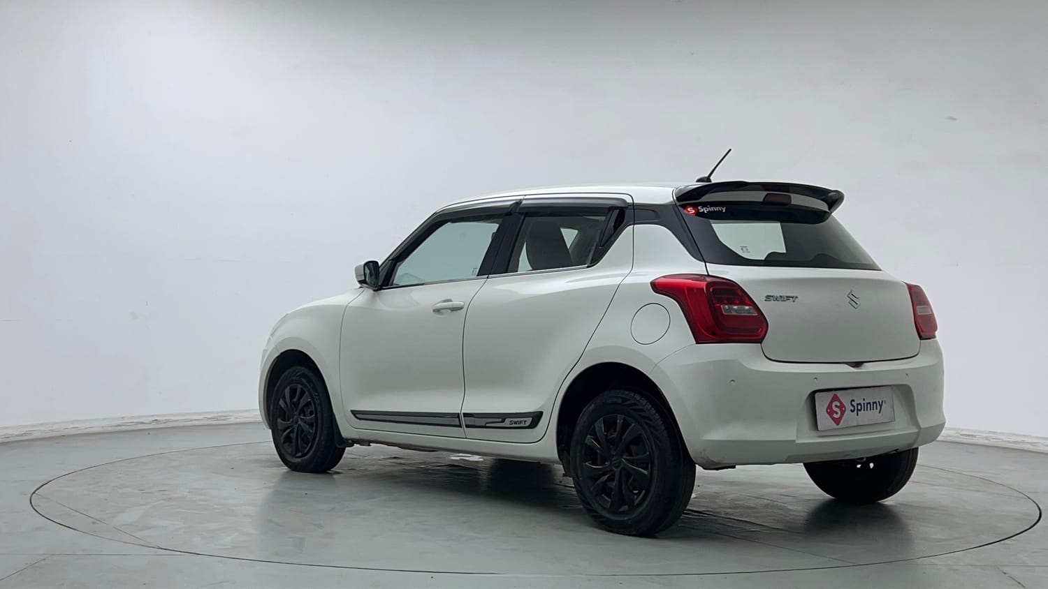 2021 Maruti Suzuki Swift VXi-2