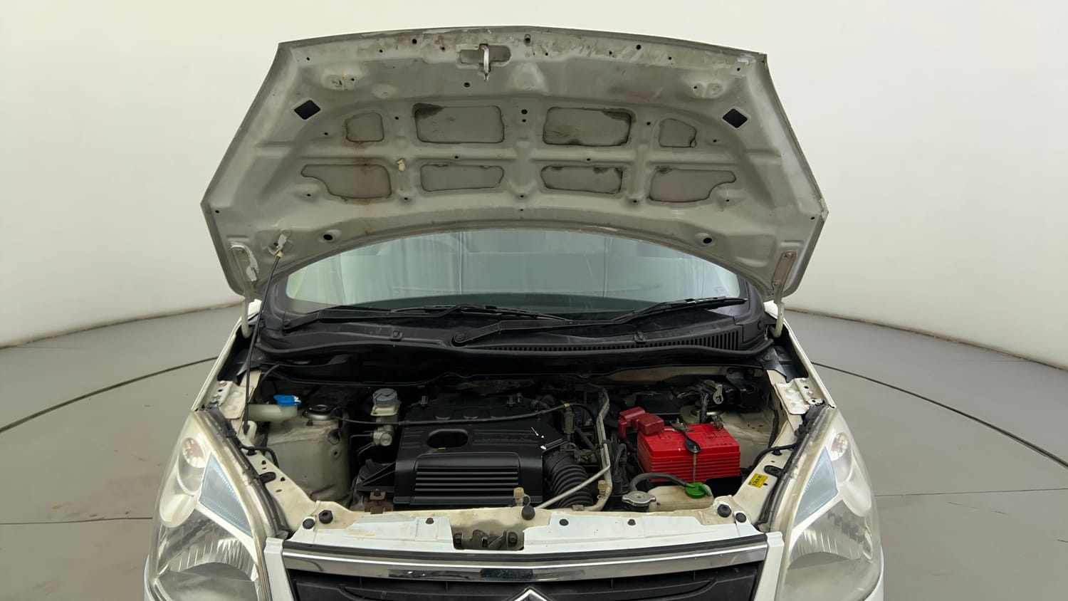 Used 2015 Maruti Suzuki Wagon R VXI Petrol Manual engine ENGINE & BONNET OPEN FRONT VIEW