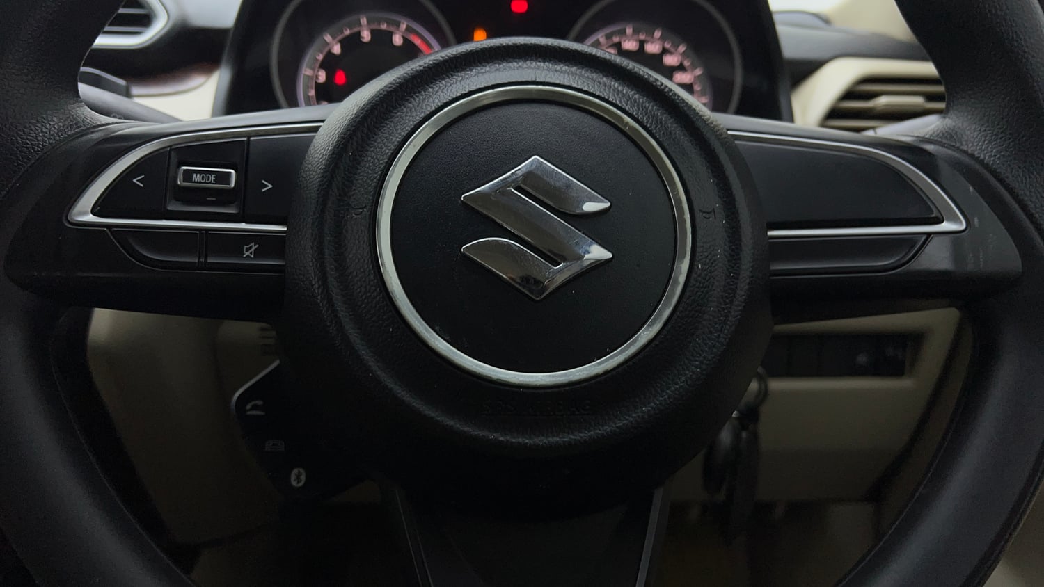 Used 2018 Maruti Suzuki Dzire VXi AMT Petrol Automatic top_features Airbags