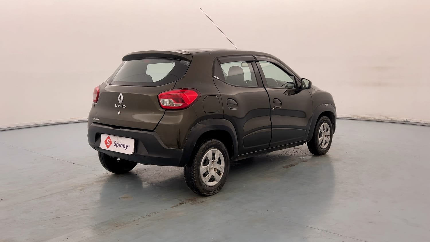 Used 2018 Renault Kwid RXL Petrol Manual exterior RIGHT REAR CORNER VIEW