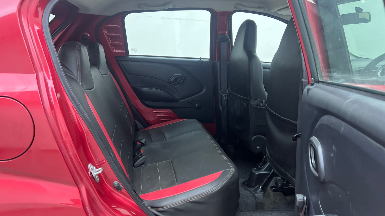 Used 2017 Datsun Redi-GO T (O) Petrol Manual interior RIGHT SIDE REAR DOOR CABIN VIEW