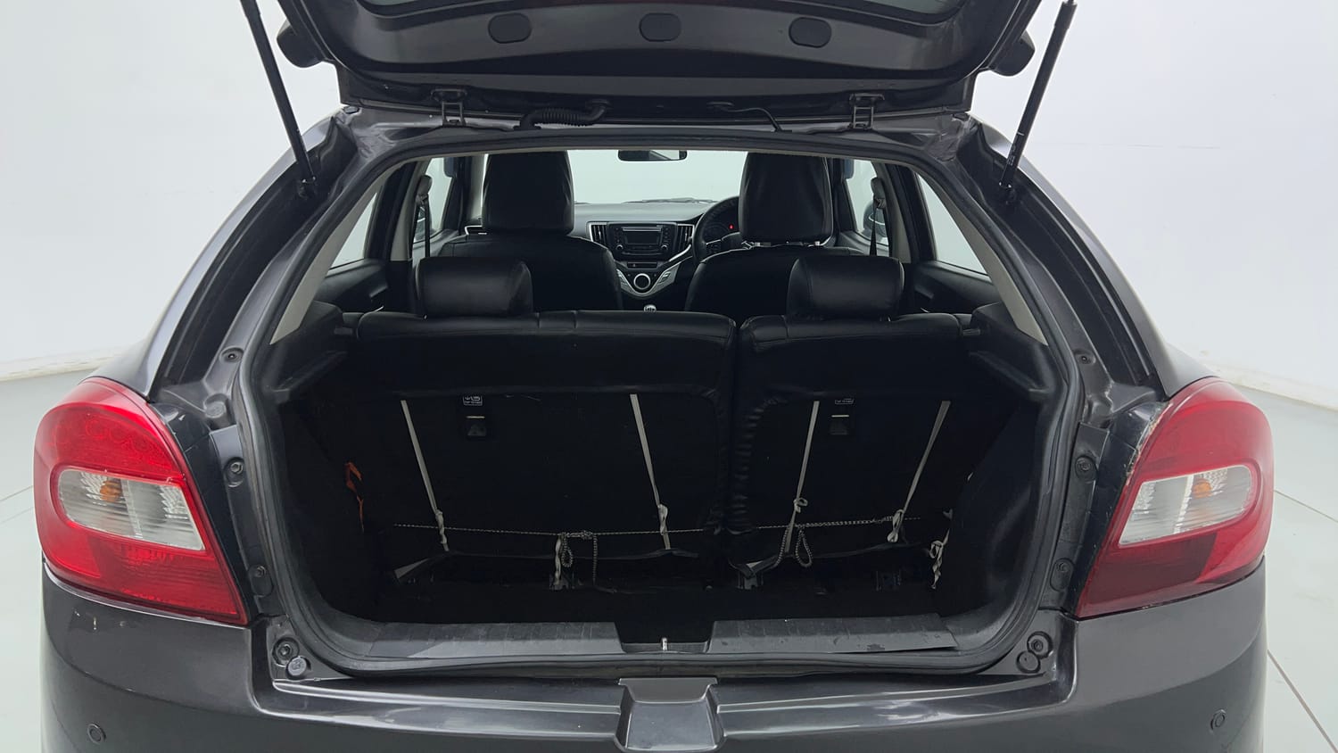 Used 2018 Maruti Suzuki Baleno Delta 1.2 Petrol Manual interior DICKY INSIDE VIEW
