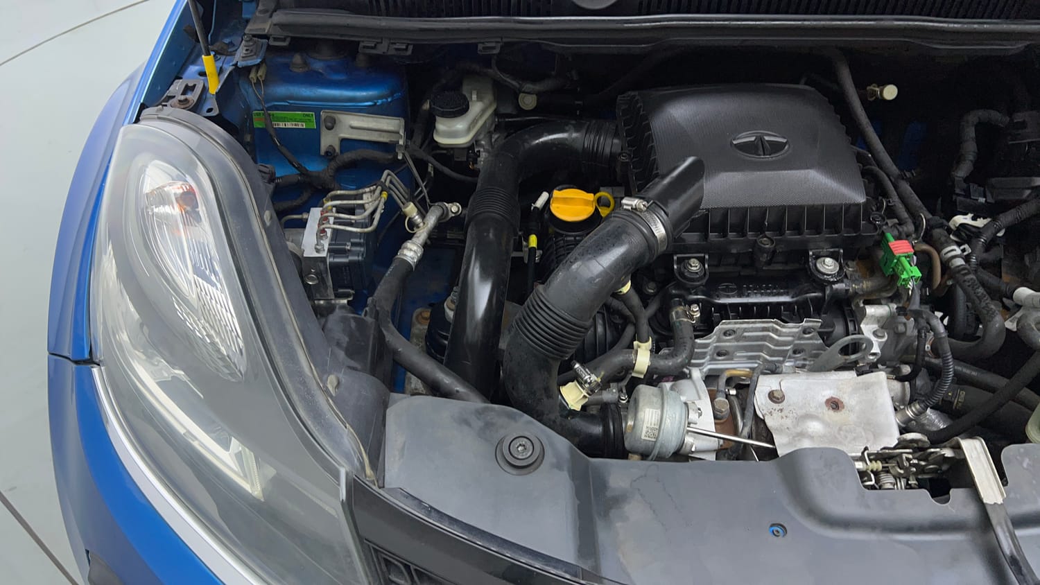 2018 Tata Nexon XZ Plus-29