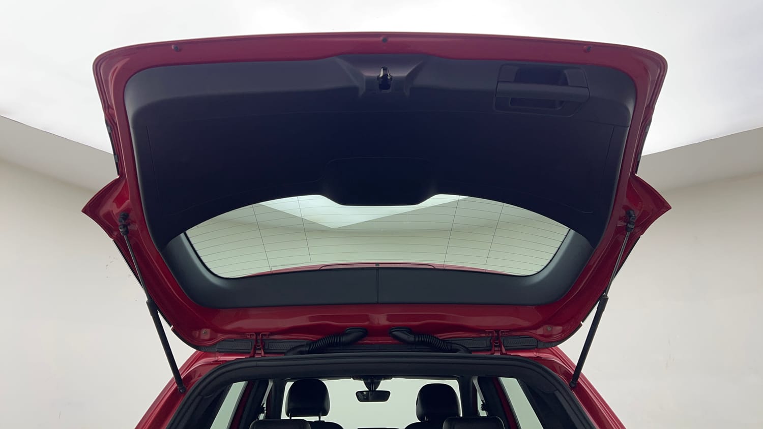 2016 Mercedes-Benz B-Class B 180 Sport-24