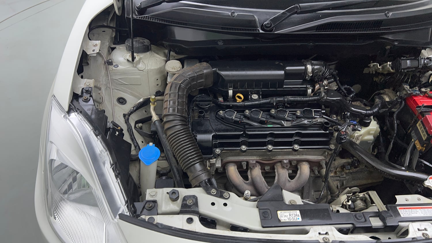 Used 2018 Maruti Suzuki Dzire VXi AMT Petrol Automatic engine ENGINE RIGHT SIDE VIEW