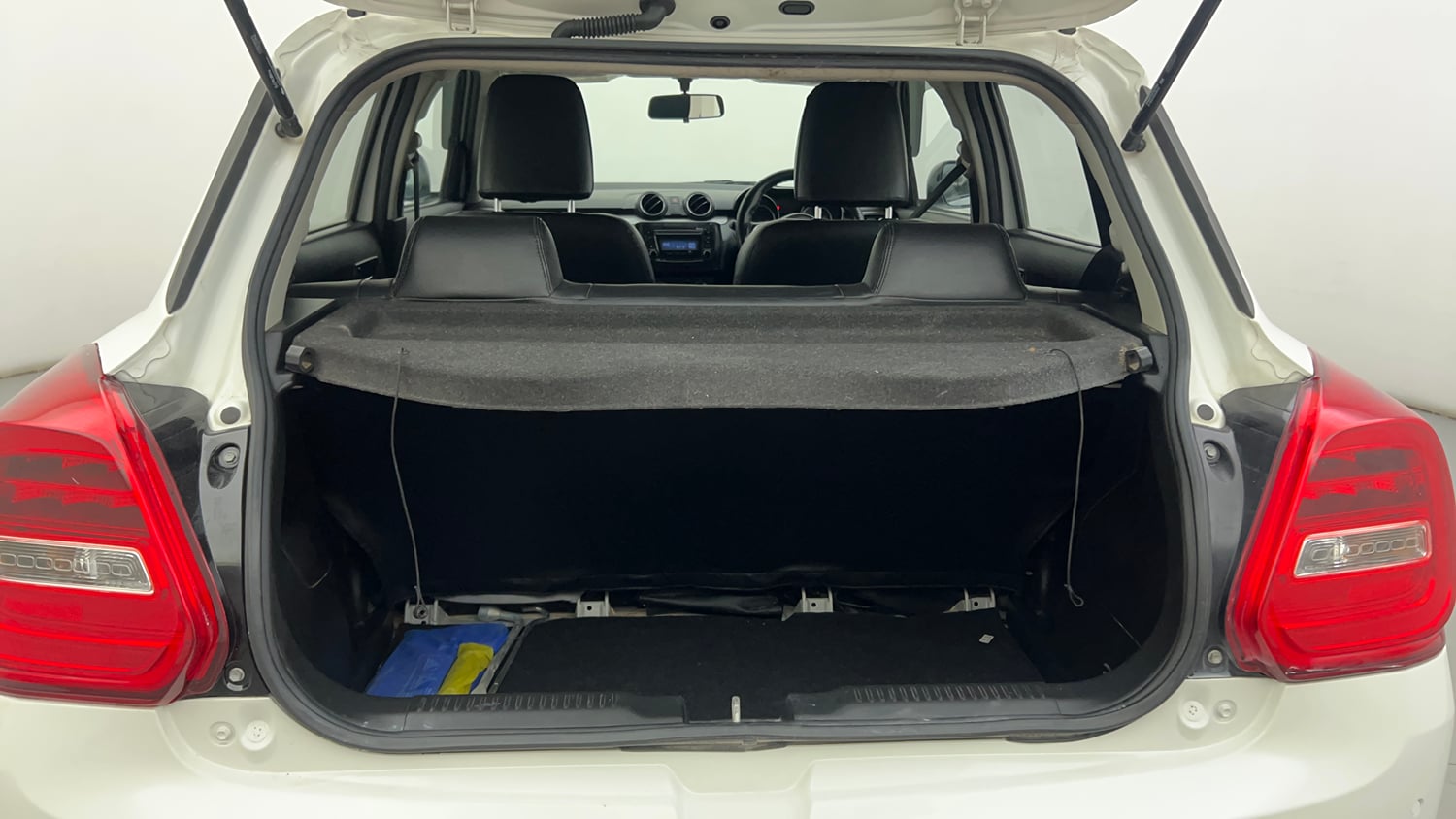 Used 2019 Maruti Suzuki Swift VXi Petrol Manual interior DICKY INSIDE VIEW